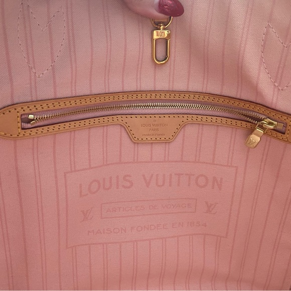 Damier Azur Neverfull MM with Rose Ballerine interior - Picture 8 of 16